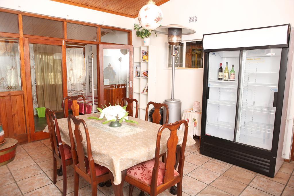 Oudtshoorn Homestay Accommodation 외부 사진